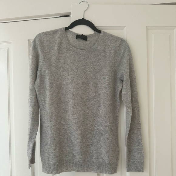 NWT 100% Cashmere Sweater - Charter Club - Picture 1 of 4